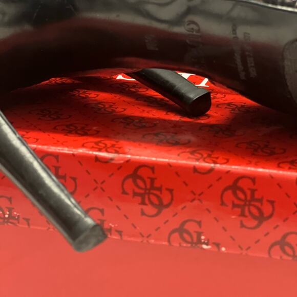 Guess Metallic and Black Snakeskin Heels with Box - 9.5 - Picture 11 of 14